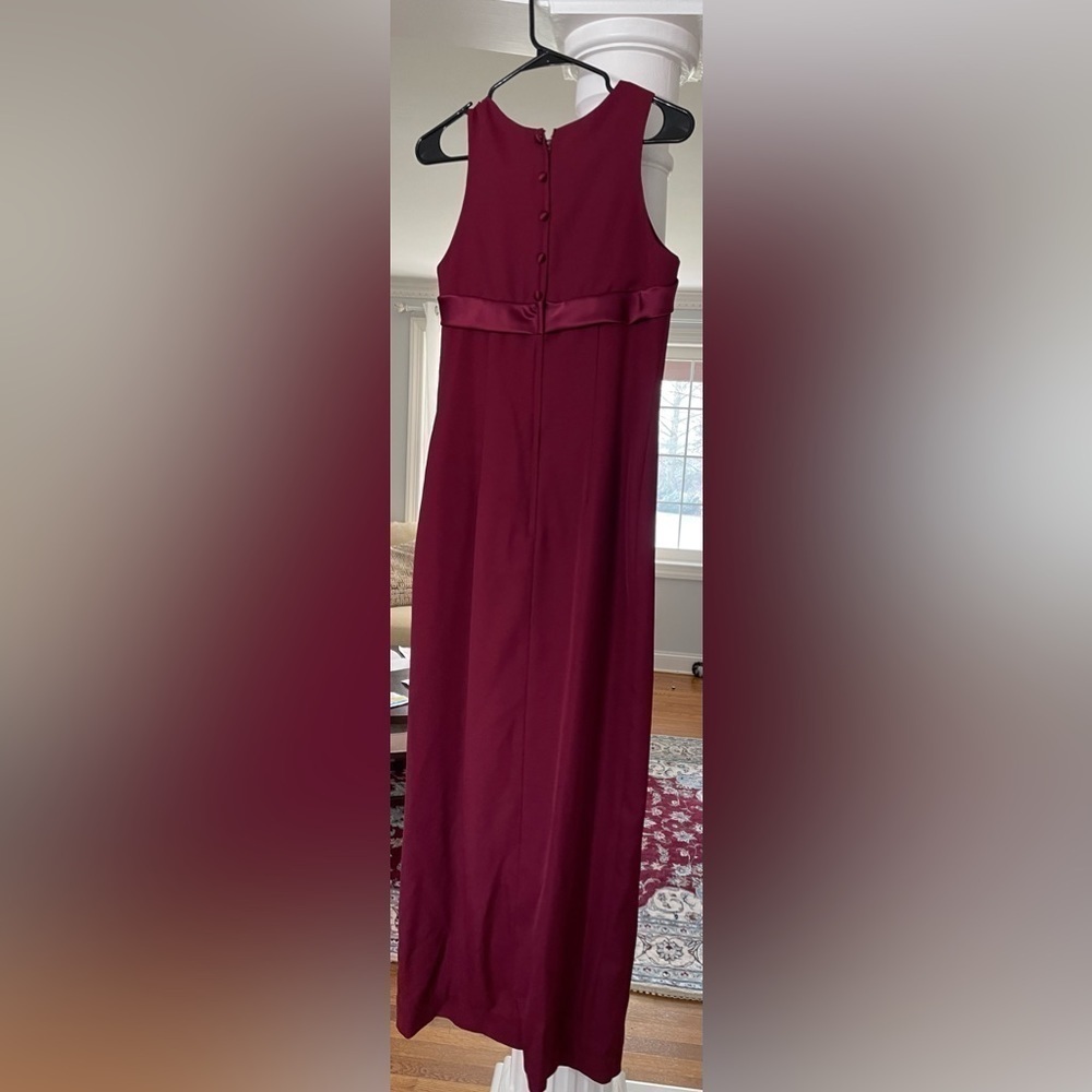 Alec design women’s Burgundy gown size 12 slit on the side satin Embellishment - Picture 2 of 6